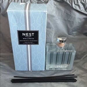NEW NEST New York Driftwood & Chamomile Reed Diffuser